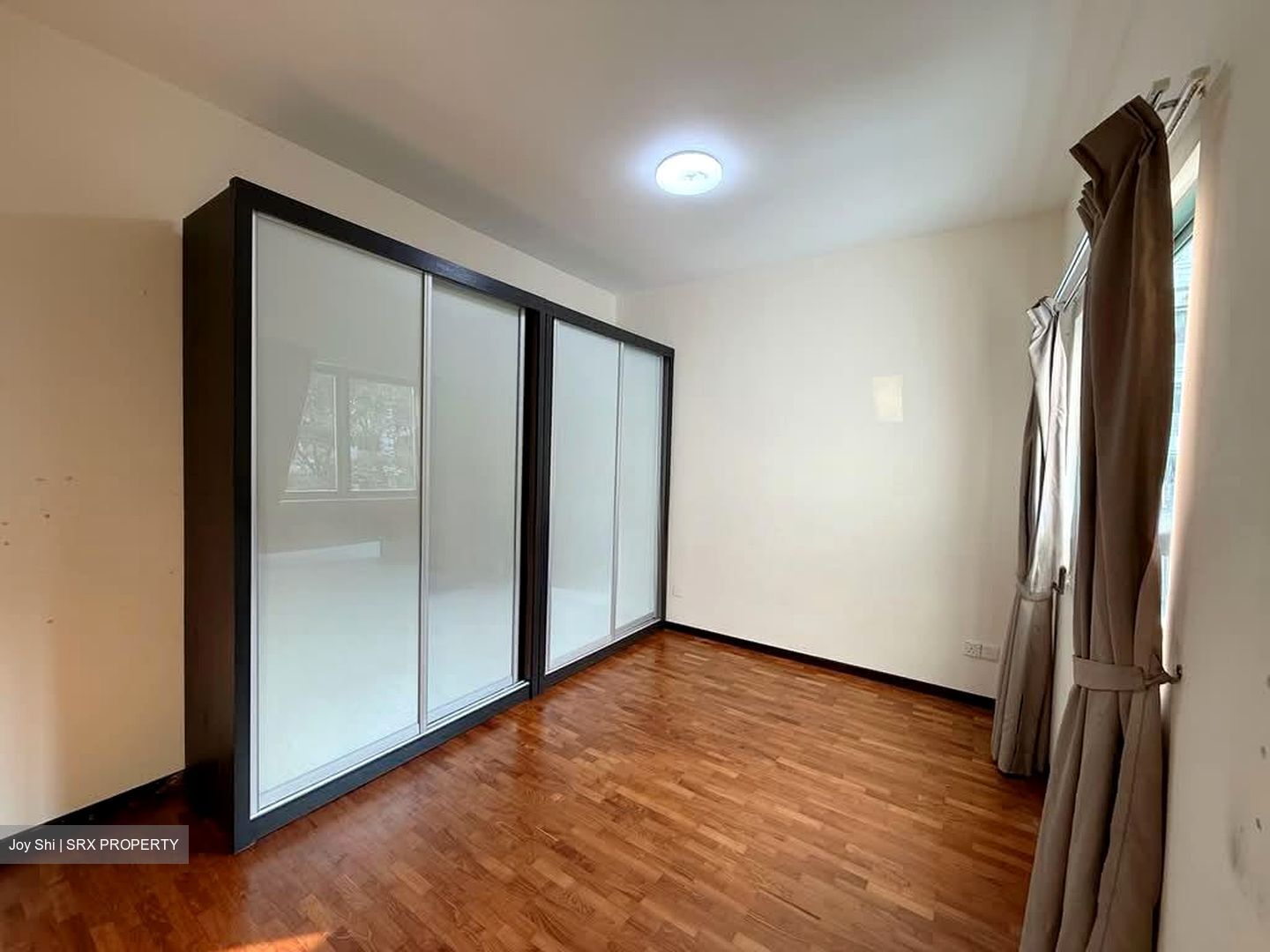 Stratford Court (D16), Condominium #593995571